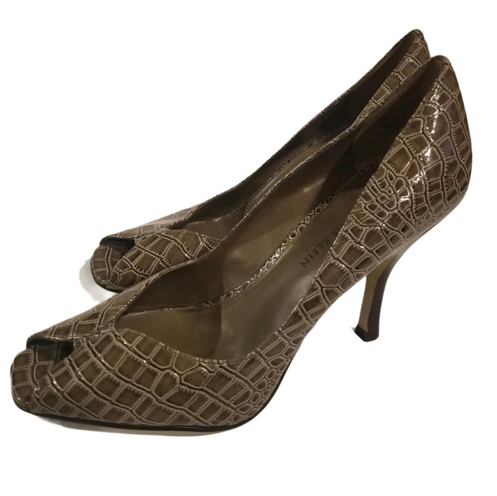 Anne Klein woman's masterdust taupe croc peep toe heels
